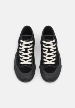 Vans Destruct Mid Mte 1- High-Top Trainers - Black -Shoe Zone Store b6ee595d416a43a3853d3e01b4e80c07