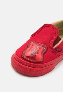 Vans Slip-On Unisex - Trainers - Red -Shoe Zone Store b70fe4cdd64a41e2a75d5ff6000a4058