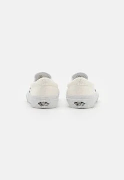 Vans Classic Slip-On Unisex - Trainers - White -Shoe Zone Store bac91371d9b24280bcd2b184b33ea696