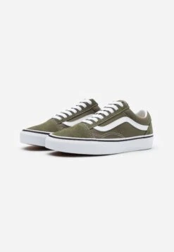 Vans Ua Old Skool - Trainers - Grape Leaf/True White -Shoe Zone Store bb8f8c1153754e04962b296a9d448e0a
