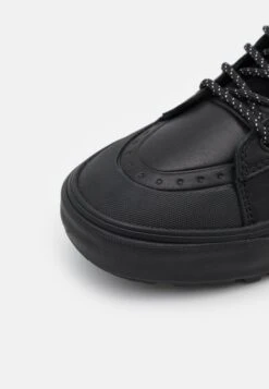 Vans Sk8-Hi Mte - High-Top Trainers - Black -Shoe Zone Store bfabfac808eb4f4cbcbefa9e3b8a26e8