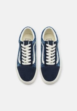 Vans Old Skool Unisex - Trainers - Navy/Dark Denim -Shoe Zone Store c117b14d8e5a40ef842e4d137a5a07a0