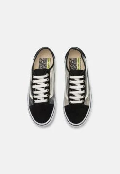 Vans Old Skool Tape Unisex - Trainers -Shoe Zone Store c297ec2a50704dcfaf6eec3f6512aba1