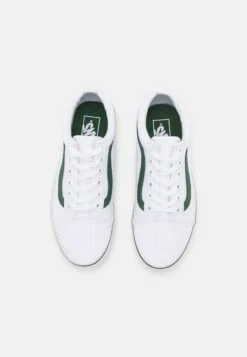 Vans Ua Old Skool Stackform - Trainers - Green/True White -Shoe Zone Store cb40979d98494073be0a01be555852f9