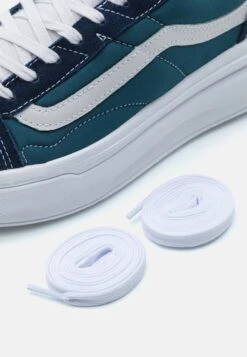 Vans Ua Old Skool Overt Cc - Trainers - Pop Color Navy/Grey -Shoe Zone Store d20bd7c3616049bba413f002fb8918f2