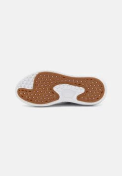 Vans Ua Old Skool Overt Cc - Trainers -Shoe Zone Store d40e6c3e9eec43208903917d65bcec0d