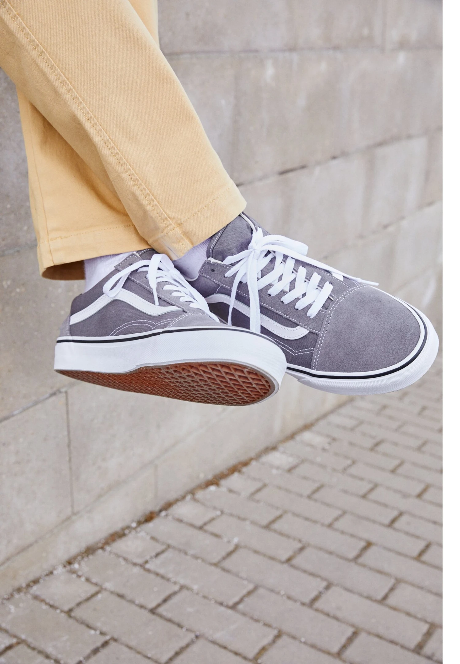 Vans Ua Old Skool - Trainers - Pewter/True White 2 Vans Ua Old Skool - Trainers - Pewter/True White - Image 2