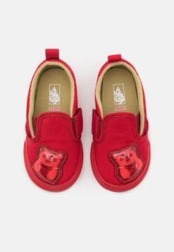 Vans Slip-On Unisex - Trainers - Red -Shoe Zone Store de87caac4f724a23835526c63968c3e2