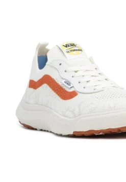 Vans Ua Ultrarange Vr3 - Trainers - White -Shoe Zone Store e0690475da7b4144a70051ac344b4ac0