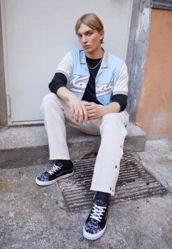 Vans Sk8 Low Unisex - Trainers - Black -Shoe Zone Store e45904a944af4ebdba4091f44e77617a