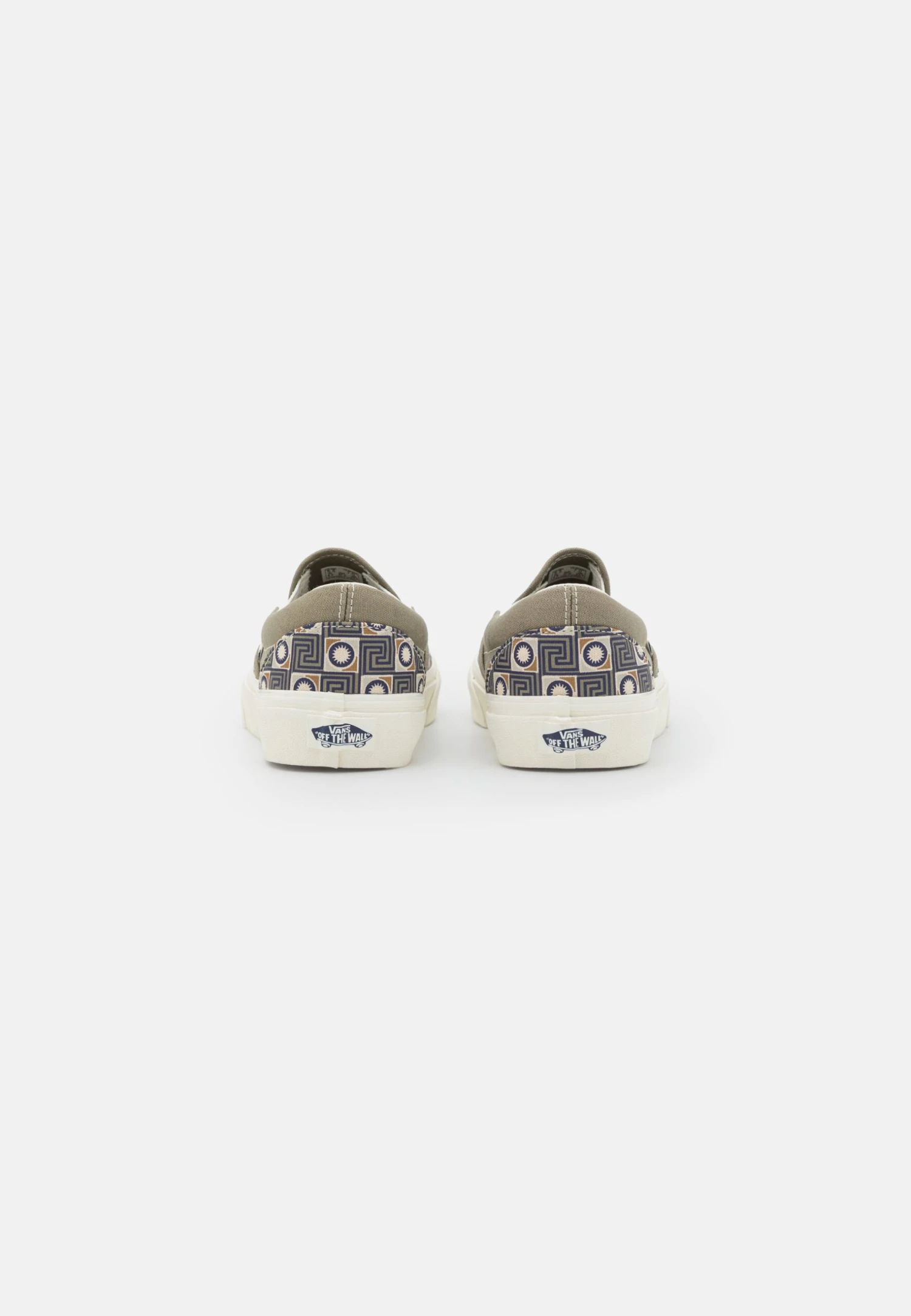 Vans Classic Slip On Unisex - Slip-Ons - Geo Trek Olive 4 Vans Classic Slip On Unisex - Slip-Ons - Geo Trek Olive - Image 4