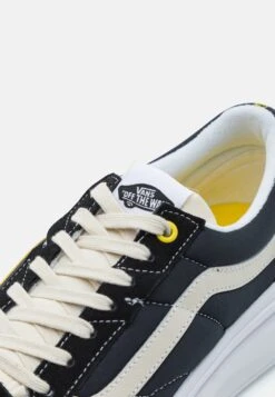 Vans Ua Old Skool Overt Cc - Trainers -Shoe Zone Store e881ee3c577742f4a9f6da000598a429