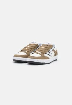 Vans Ua Lowland Cc - Trainers - Butternut/Marshmallow 11 Vans Ua Lowland Cc - Trainers - Butternut/Marshmallow -Shoe Zone Store ea1304b84b7549c2851779b906f5f19a
