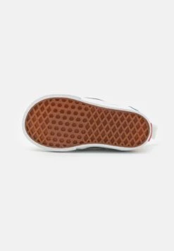 Vans Slip-On Unisex - Slip-Ons - True White/Multi-Coloured 10 Vans Slip-On Unisex - Slip-Ons - True White/Multi-Coloured -Shoe Zone Store ed8bf52684d54ff9a57acc529d787097