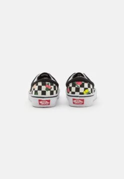 Vans Era - Trainers - Black/White 9 Vans Era - Trainers - Black/White -Shoe Zone Store f5ef5e06f9c240d786f9fc6c4cdabcb5