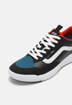 Vans Ua Ultrarange Exo - Trainers - Black/Electric Orange -Shoe Zone Store f6a387a04c3a477eb7b0e4bf665487d4