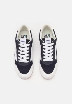 Vans CruzeUnisex - Trainers - Dark Navy/White -Shoe Zone Store f7a6c96614bc431b8ad01346457fa2f3