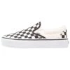 Vans Ua Classic Slip-On Platform - Slip-Ons - Black/White