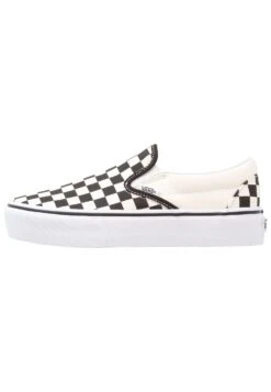Vans Ua Classic Slip-On Platform - Slip-Ons - Black/White