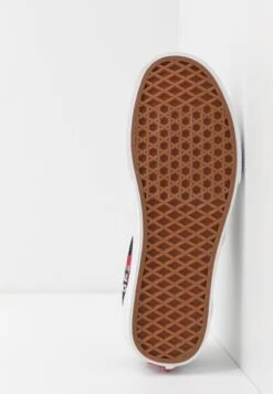 Vans Era - Trainers - Black/Red/True White -Shoe Zone Store fa48495f80914231aede51e62b8afe87