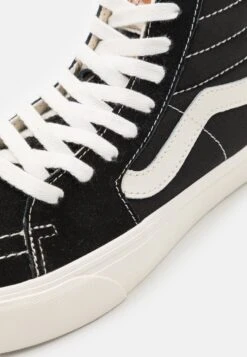Vans Sk8-Hi Vr3 Unisex - High-Top Trainers - Black/Marshmallow 11 Vans Sk8-Hi Vr3 Unisex - High-Top Trainers - Black/Marshmallow -Shoe Zone Store fc9cea2e09374323a424abefad2df0ab