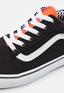 Vans Old Skool - Trainers - Gradient Black/Multi-Coloured -Shoe Zone Store fde76dbe714c4cfdb645ef19a43183ef
