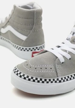 Vans Sk8-Hi Unisex - High-Top Trainers - Foxing Drizzle/True White -Shoe Zone Store ff7e00474b7e4dfa8c1cf97a262f8d4d